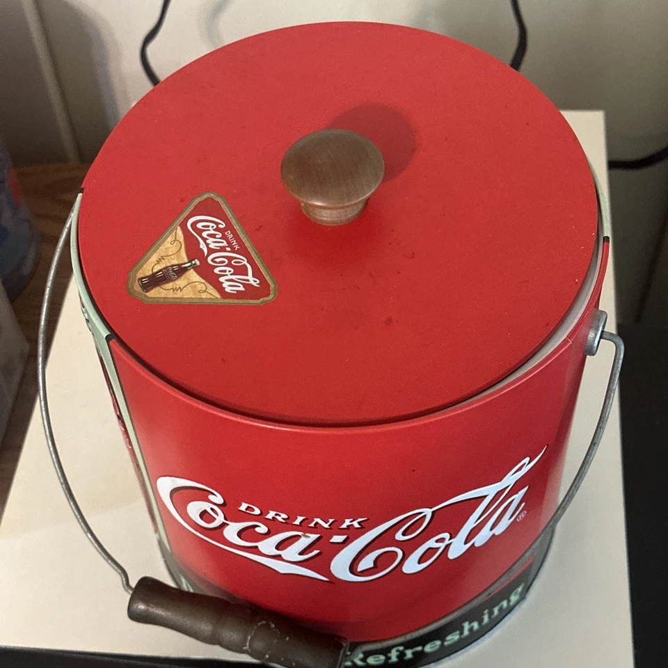 Coke Coca-Cola Tin Ice Bucket Plastic Lined With Lid - Image 2 of 4