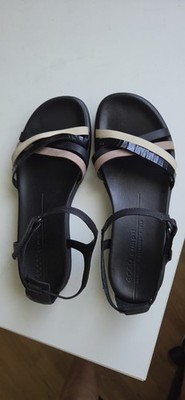 ECCO Simpil Strappy Black Sandals in a European Size 38 US Women's 7-7.5