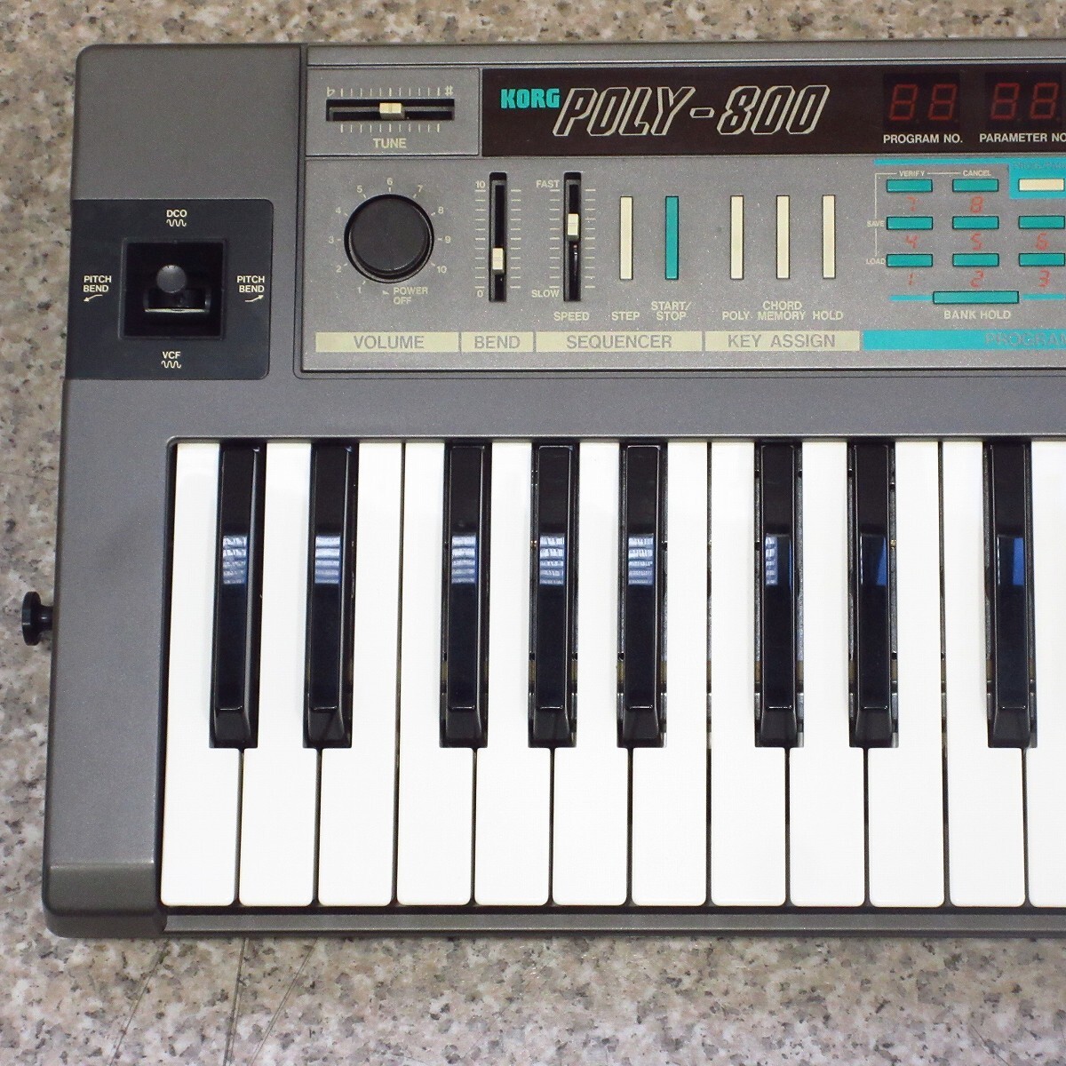 KORG POLY-800 アナログシンセサイザー 現状品 KORG アナログシンセサイザー POLY-800 - メルカリ
