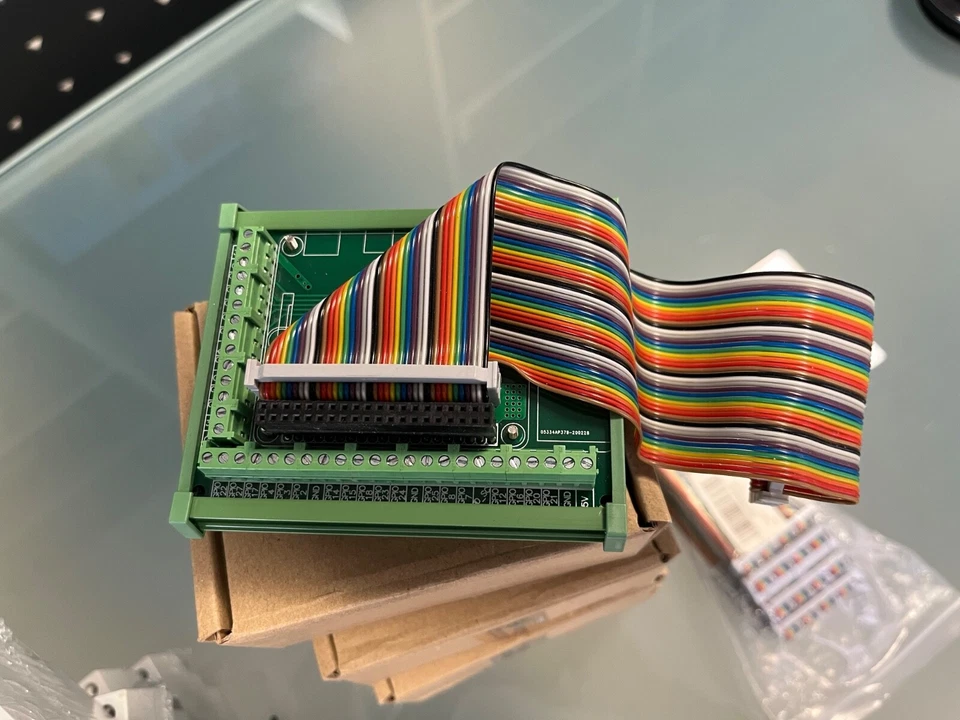 KIT ACCESSORI I/O PER RASPBERRY PI  (SCHEDA RELE, CUSTODIA, MORSETTIERA E CAV - Imagen 3 de 4