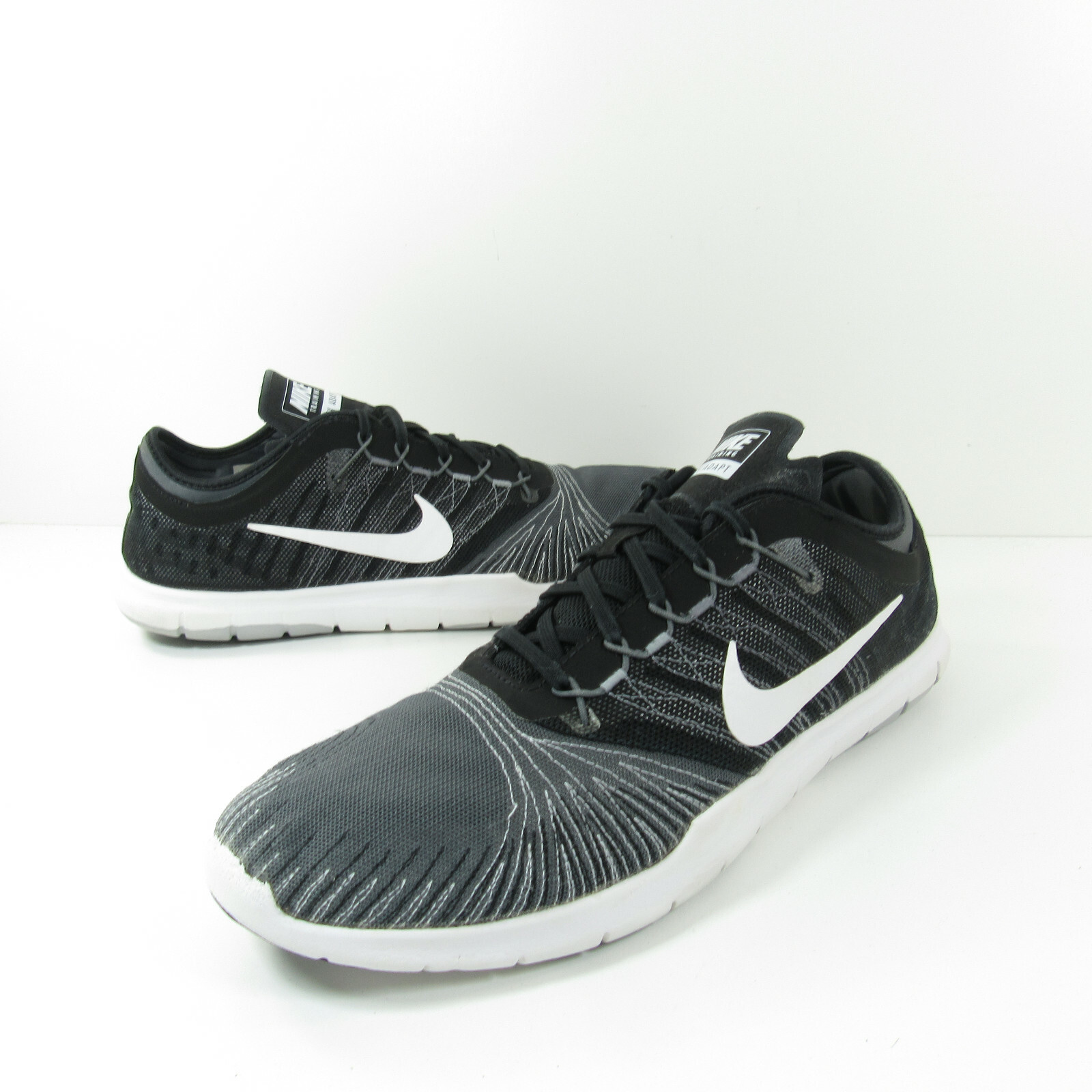 black nike flex trainers