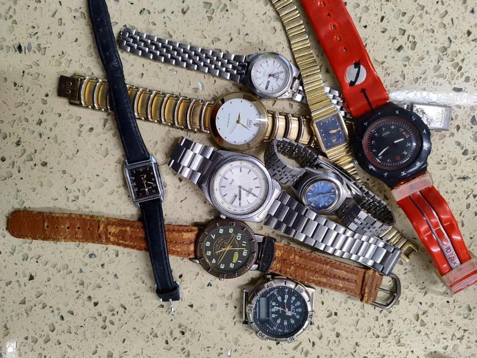LOT VINTAGE WATCH Seiko/citizen/ Camel /swtch Not work /Not tested for parts - Image 2 of 4