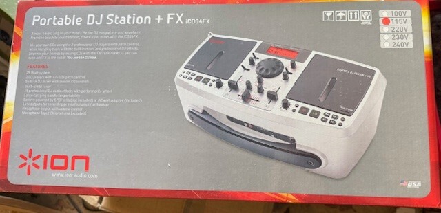 ion ポータブルDJステーション＋FX ICD04 FX Ion Audio ICD04FX Portable DJ CD Station Kit | zZounds