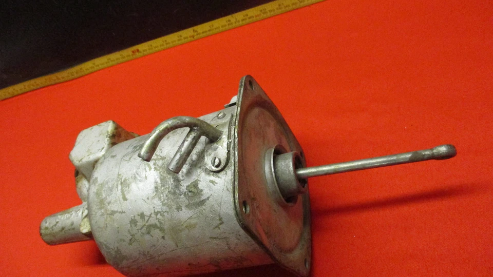 Chevrolet Impala 1958 Belair Nomad refuerzo de freno Delco Morraine Core Foto 2 de 4