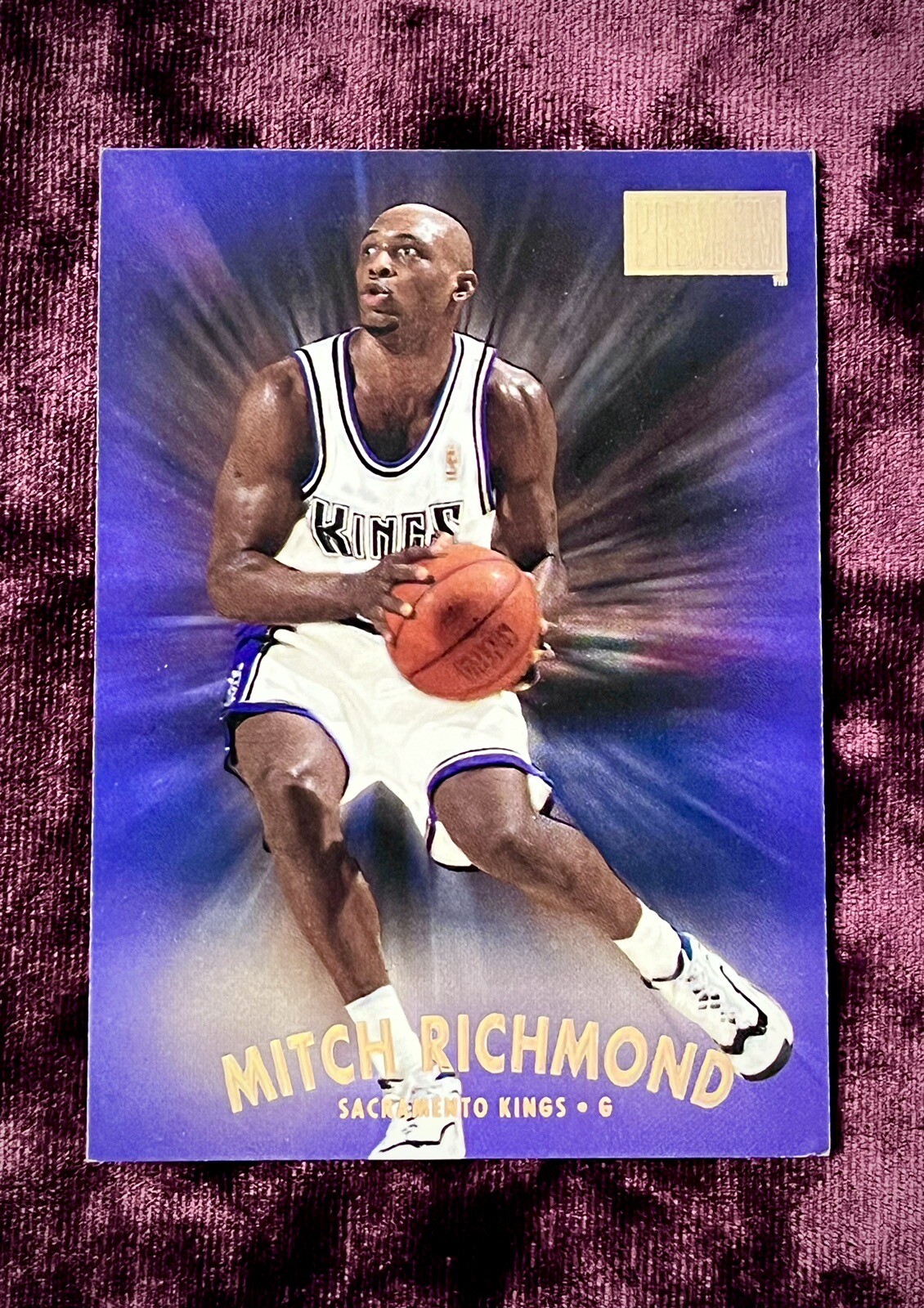 Mitch Richmond 1998 SkyBox Premium Gold #73 Sacramento Kings HOF Legends Jersey