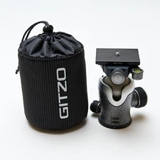 Gitzo GH3382QD Series 3 Center Ball Head with Arca-Type Screw Knob QR Receiver