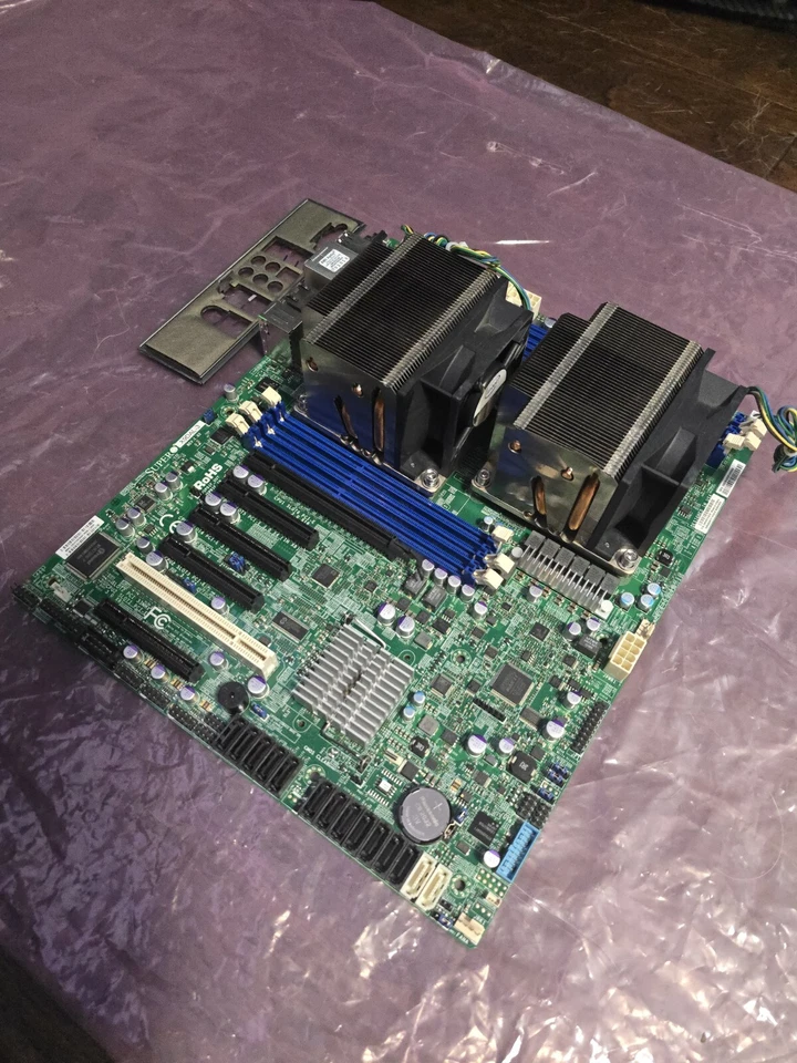 Supermicro X9DAL-3 Motherboard With 2x  Xeon E5-2450 - Image 2 of 3