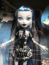 IN HAND! Monster High Reel Drama Frankie Stein Fashion Doll Mattel HKN29