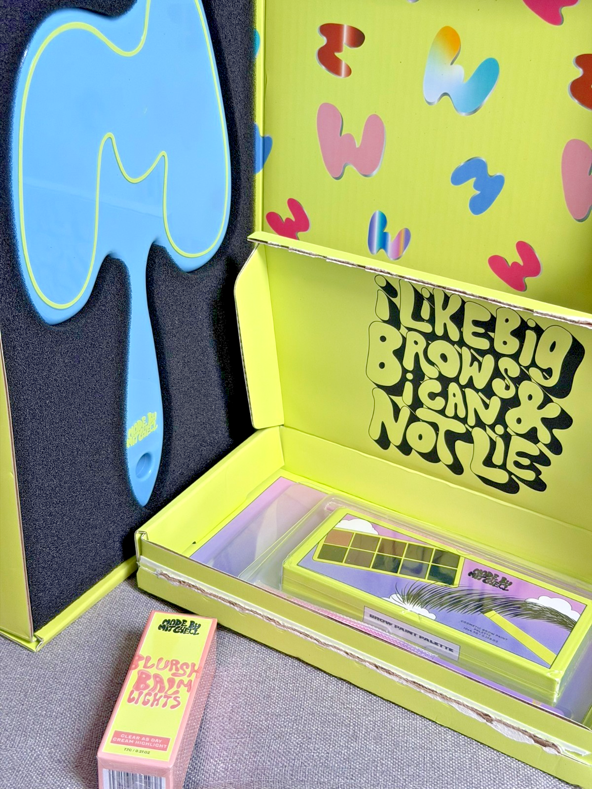 Made By Mitchell Handheld Mirror Brow Palette Blursh Balm MU Bundle NWB Worth£64