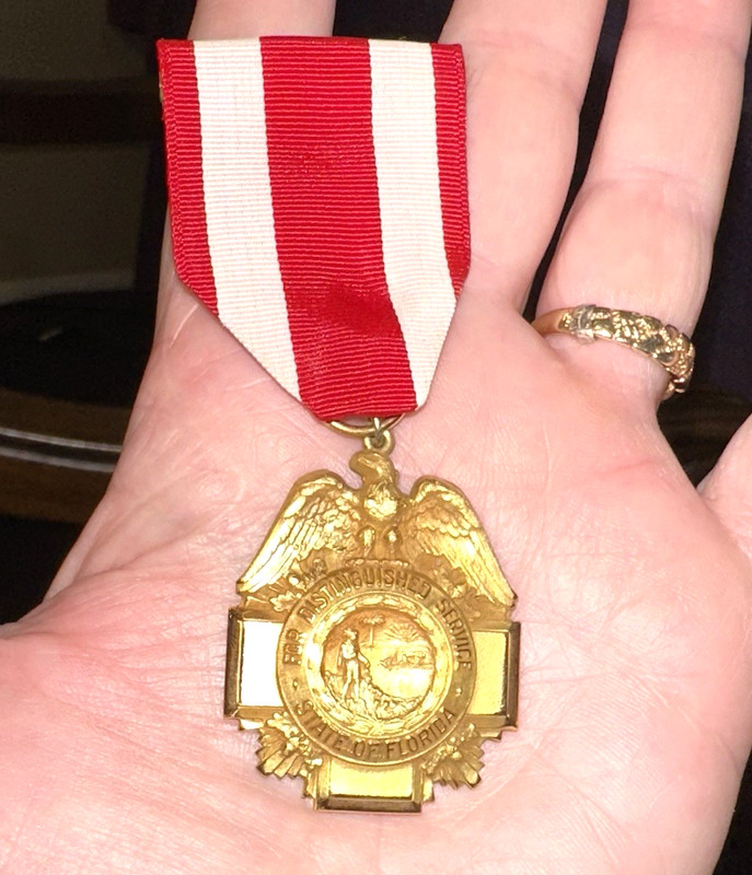 POST WWII FLORIDA NATIONAL GUARD DISTINGUISHED SERVICE MILITARY MEDAL