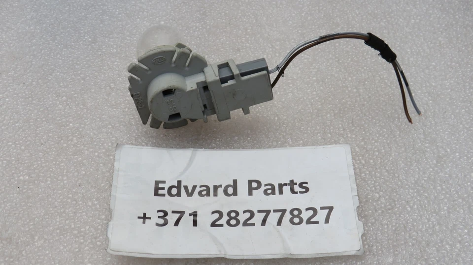 AUDI 100 A6 C4 - Indicator Lamp Holder / 443971996 P25-1 32CP HELLA 12V ##217 - Image 3 of 4