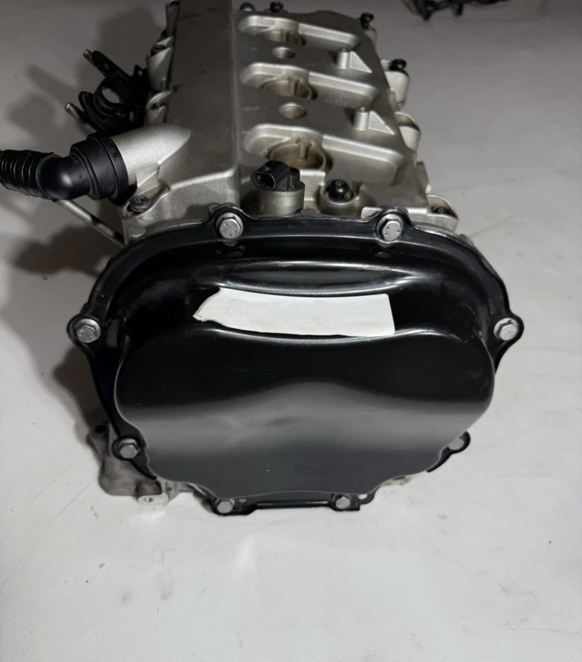 Conjunto de culata izquierda OEM Audi S4 3.0T con árboles de levas y cubierta de válvula Foto 2 de 4