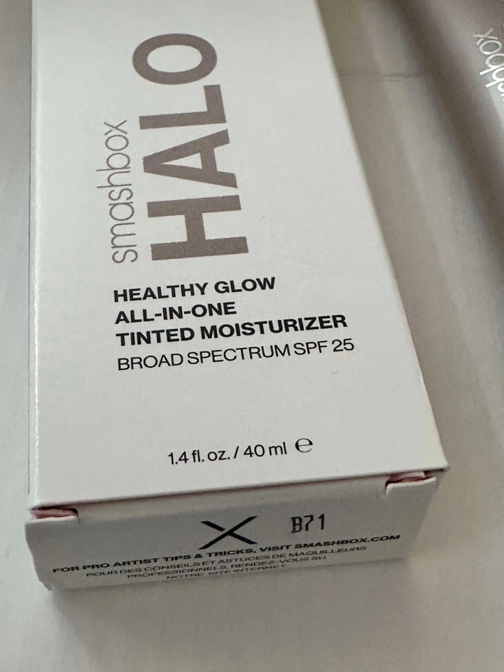 Smashbox Halo Tinted Moisturizer Fair Light Broad Spectrum SPF25 40ml Auth - Image 4 of 4