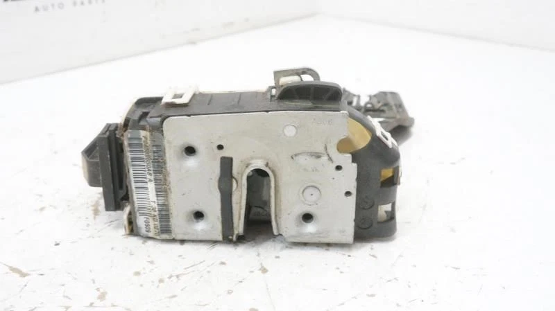 Dodge Ram 1500 2010 pasajero derecho puerta delantera pestillo bloqueo actuador P04589650AB fabricante original Foto 2 de 4