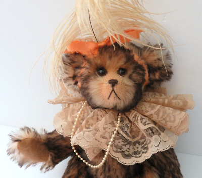 Joan Woessner Bear Elegance Exclusive Original Designs Mohair Hand