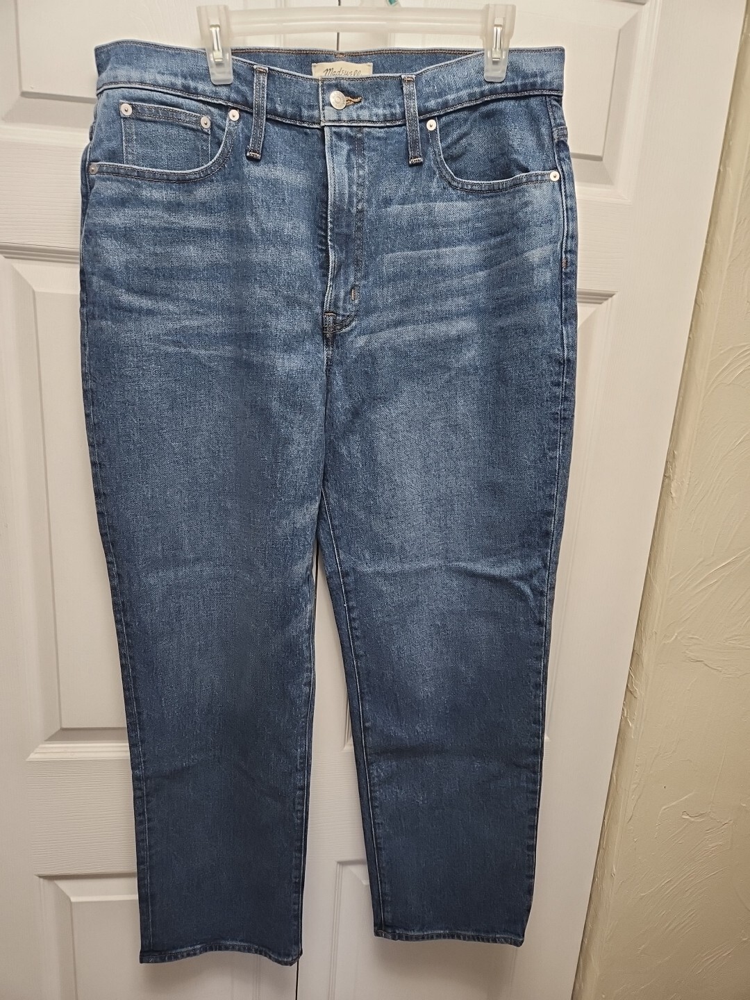 Picture 1 of 6