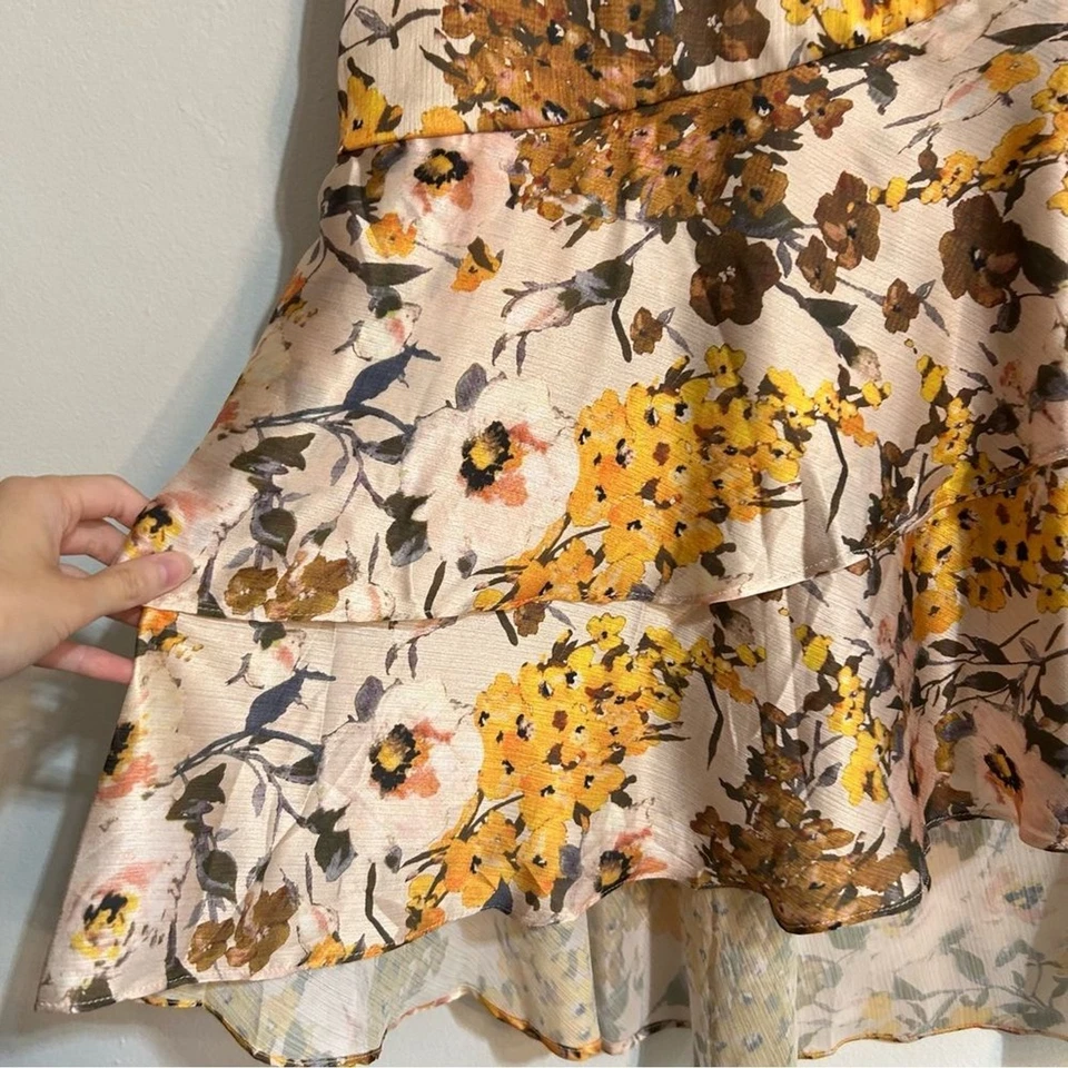 Платье макси Anthropologie BHLDN Vone Batara с цветочным рисунком многоярусное с запахом размер большой - Изображение 3 из 4