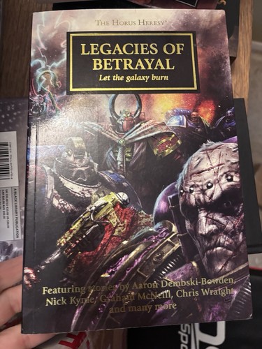 Legacies of Betrayal Horus Heresy großes Taschenbuch 2015 Warhammer 40k