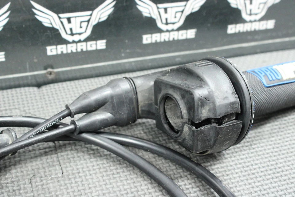 2015 YAMAHA YZ250F YZ250FX OEM RIGHT THROTTLE GRIP CABLES 1SM-26302-01-00 - Image 3 of 4