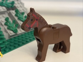 Vintage LEGO 6066 Camouflaged Outpost (1987) - Forestmen Castle - 6 Minifigs