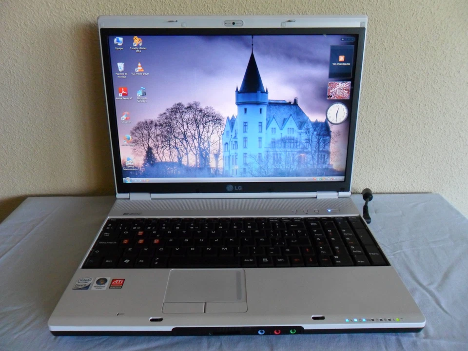 Ordenador portátil PC LG E500 Intel 2x2,4GHz 4GB RAM WiFi Gráfica HD Windows 10 - Imagen 2 de 4