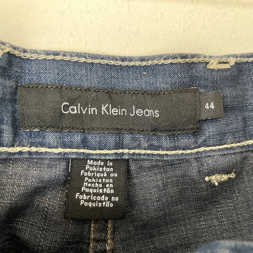 Calvin Klein Jeans Size 44 x 32 Mens Loose Fit Low Waist Relaxed Fit NWT - Image 4 of 4