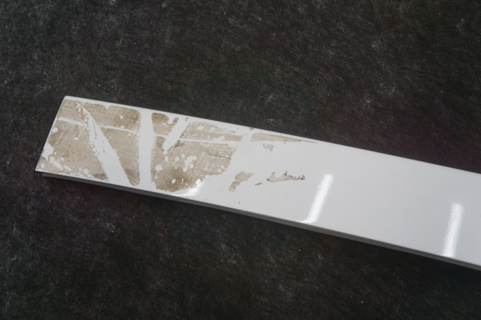 Front Windshield Top Center Trim 51137226083 Rolls Royce Ghost Series I 2009-14