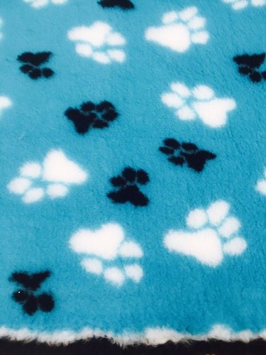 VETBED Dogs dog Bedding Fleece Bed AQUA BLUE DUO Rubber backed 0.75m x 1.0m - Picture 3 of 3