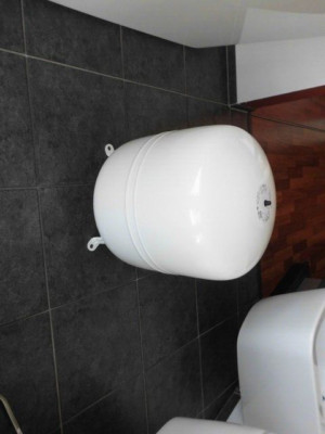 Heizung Ausdehnungsgefäß Reflex 35 liter  1,5bar Vordruck.