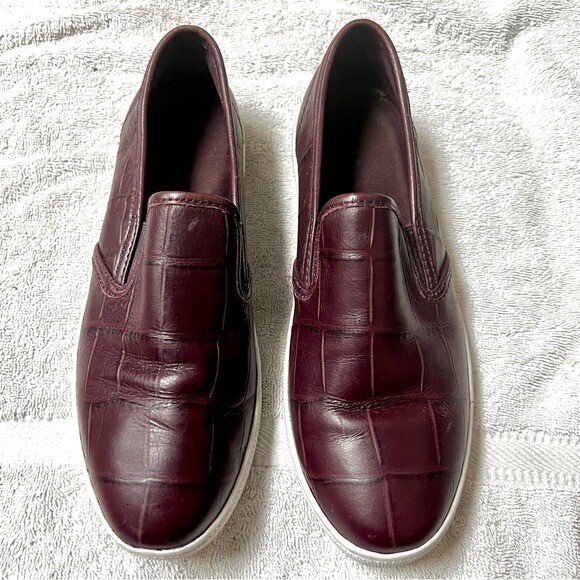 COACH Parkside burgundy Slip Ons shoes women size 7 Gem
