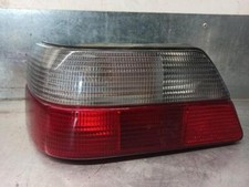 Feu arrière Peugeot 605