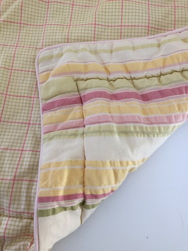 Almohada acolchada Croscill Home amarillo rosa verde a rayas algodón simulado 27"" x 21"" horas - Imagen 8 de 11