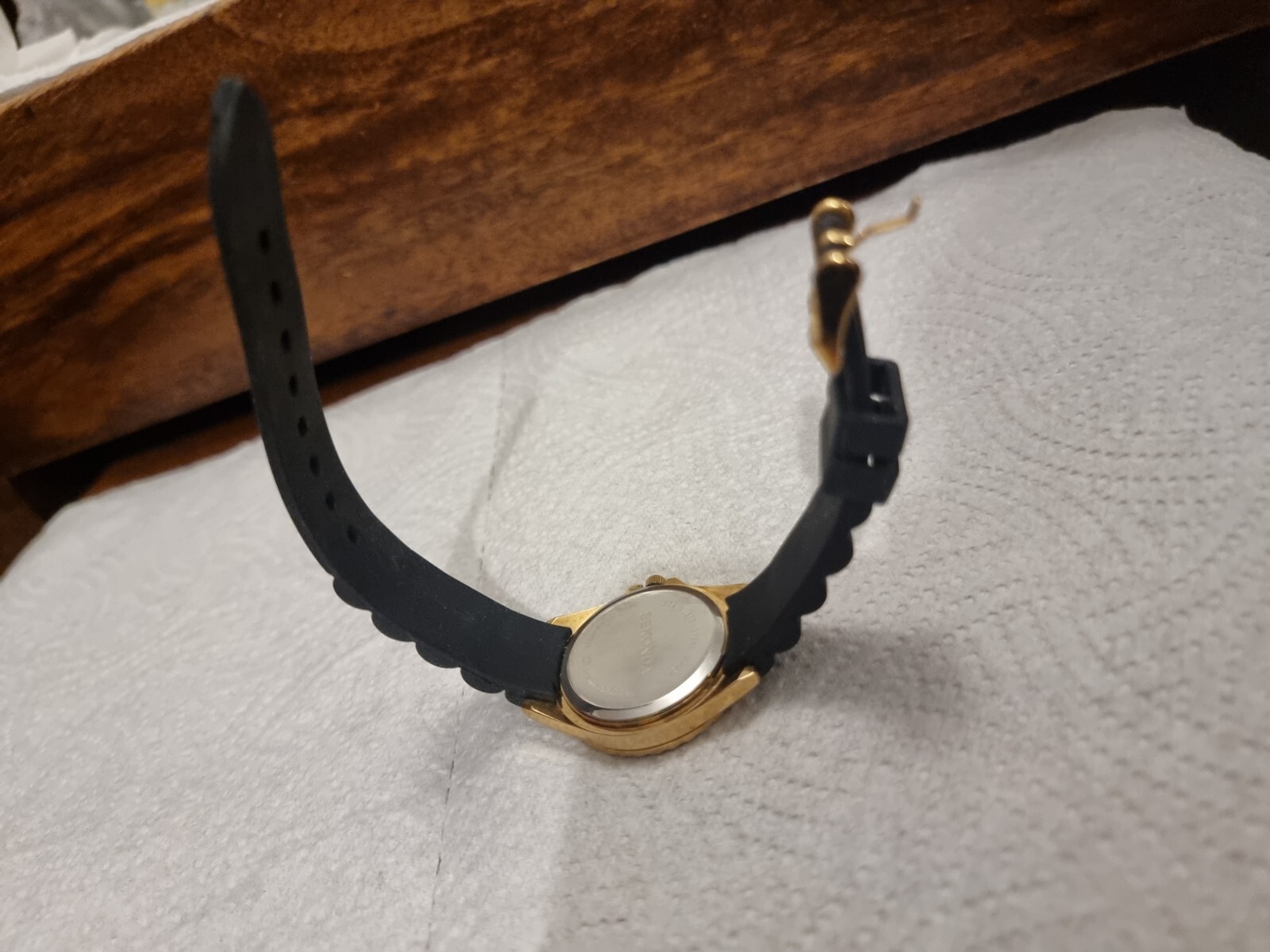 Sekonda Ladies Watch, Beautiful Watch, New Battery, Its A Must Have