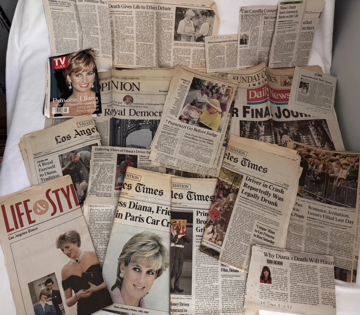 女性情報誌 Princess Diana The Palace Years Preços baixos em Revista Princesa Diana colecionáveis Históricos