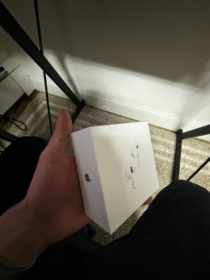 Apple AirPods Pro 2nd Generation with MagSafe Wireless Charging Case - White