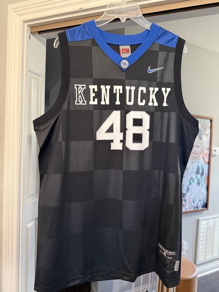 Bill Keightley Kentucky Wildcats Commemorative Nike Basketball Jersey - 96 Team - Image 4 of 4