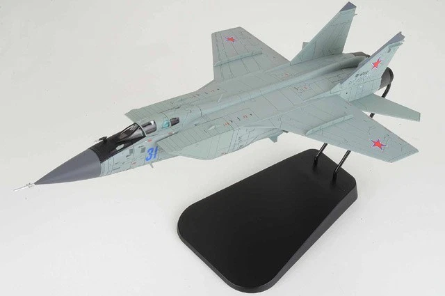 HA9701 Hobby Master MiG-31K Foxhound-D 1/72 Model Blue 31 Russian