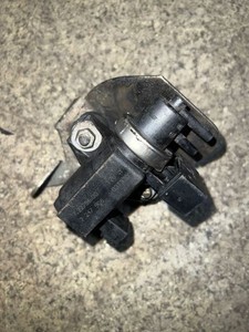 BMW 5 E39 1999 Diesel 135kW Turbolader Druckwandler Magnetventil 2247906