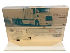 Little Debbie First Gear Limited Edition 1:54 Mack Vision Tractor Trailer New