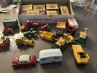 lesney matchbox 14 lot + 1 RHI + 1 Tomica ( 16 Total )