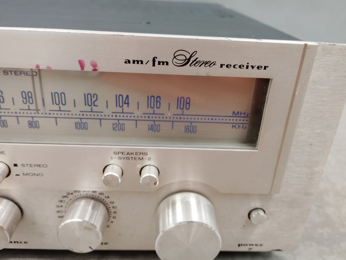 Marantz 1550 Vintage AM/FM HiFi Stereophonics Receiver SILVER