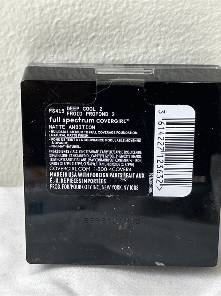 CoverGirl Full Spectrum Matte Ambition All Day Powder Foundation FS415 Deep Cool - Image 2 of 2