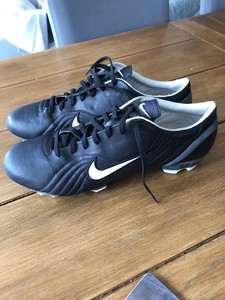 leather football boots nike