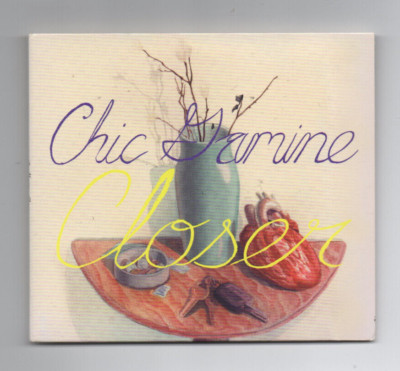 Chic Gamine - Closer  