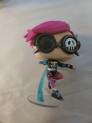  POP! Funko Overwatch Tracer (Punk Skin) Exclusive 495 : Toys &  Games