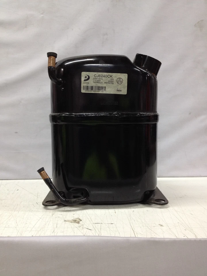 CJ6240CK COMPRESSOR REFRIGERATOR R404A MED/HIGH TEMP 34.6 DISP 1-3/4HP 240V 50HZ - Image 2 of 3