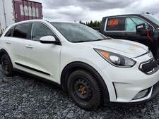 Used Front Right Suspension Strut fits: 2018 Kia Niro Front without plug-in hybr