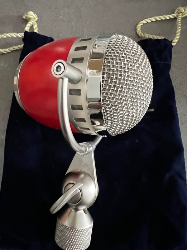 Electro-Voice Cardinal Cardioid Condenser Microphone near MINT