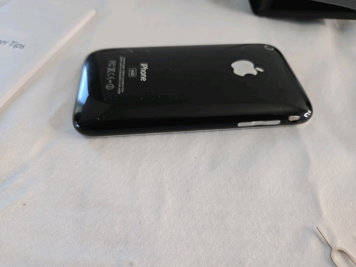Apple iPhone 3GS 16 GB Black A1303 with Manual | eBay