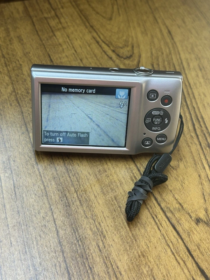 Canon IXUS 185 Digital Camera With Battery Charger - Silver - Image 4 of 4